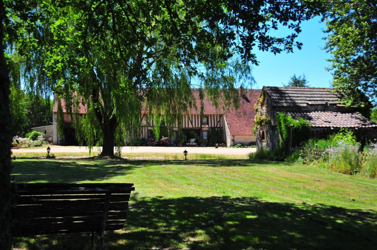 Bed and Breakfast Les Guenins Gien Exteriér fotografie